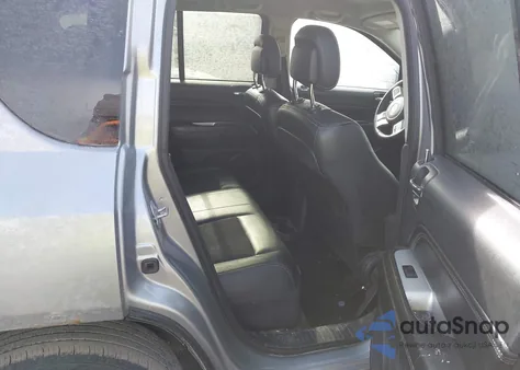 2016 Jeep Compass Latitude z USA, uszkodzony, nr VIN 1C4NJCEA1GD704846